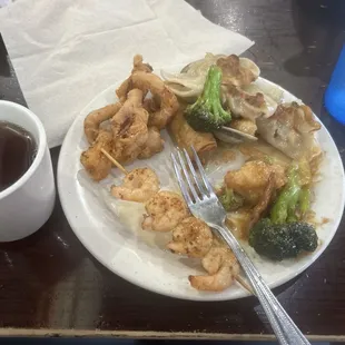 Really good food and hot tea!