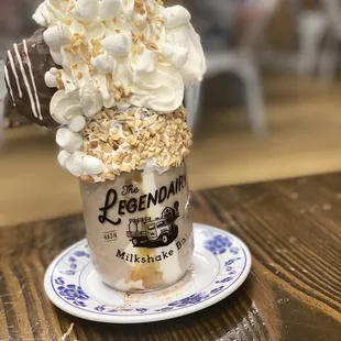 Sippin Pretty in Music City