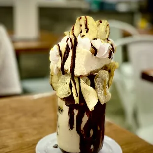 Cheesecake caramel shake