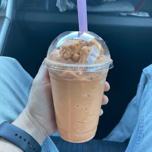 Thai tea smoothie to go