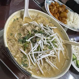 Khao poon (chicken curry noodle) and orange chicken steamed rice in the Bg
