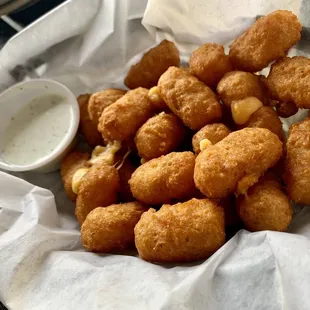 Cheddar Cheese Curds