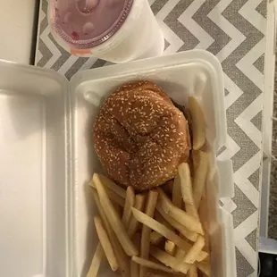 Cheeseburger kids meal.