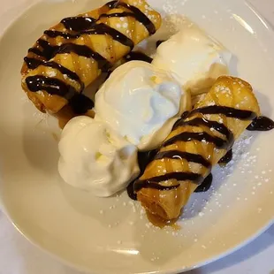 Fried cannoli