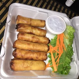 To-go egg rolls