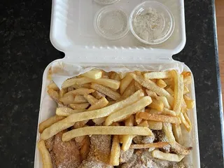 Bangin’ Fish & Chicken