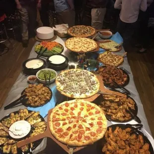 Party Room, Party Food | Best pizza / calzone in Aurora CO