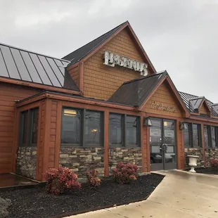 the exterior of a restaurant