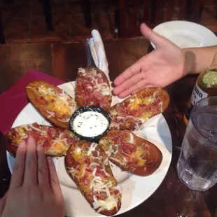 chicken wings and fried chicken, fried chicken, bbq chicken, poultry, bbq wings, chicken wings, chicken, fried chicken wings, food