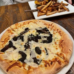 Tartufo Pizza