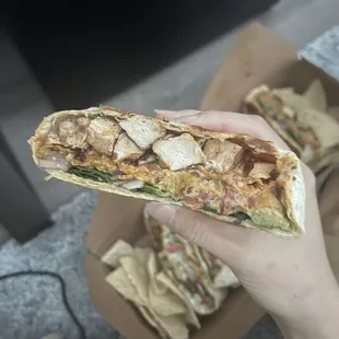 cali crunchwrap