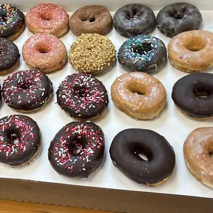 donuts, food, dough desserts