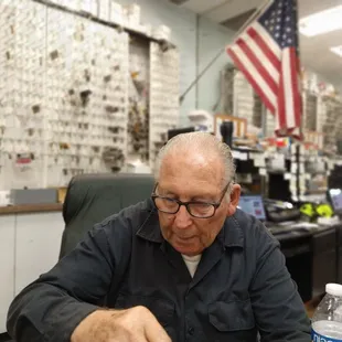 Great guy and great doing business with Elmer