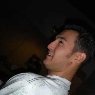 Darren R.