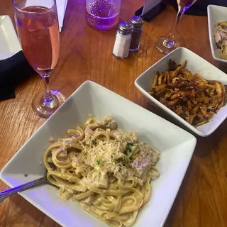 Fettuccine Alfredo Dinner