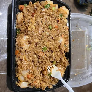 Spicy shrimp fried rice.  Chicken fried rice and chicken lo-mien.