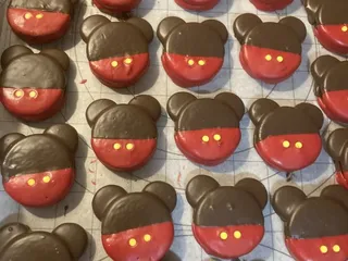 Tee 'Licious Dessert Creations