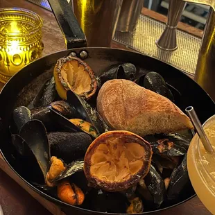 mussels... must try