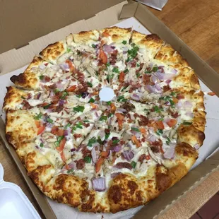 Garlic Chicken Pizza
