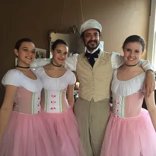 Beautiful dancers at the Degas House