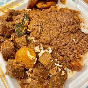 Beef Stew with rice and plantains- similar to mechado and Kaldereta