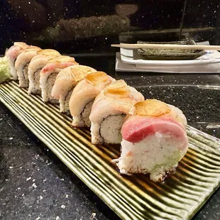 Yellowtail &amp; Lemon Roll