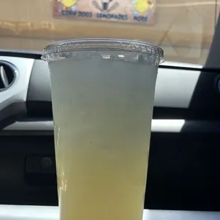 Peach lemonade