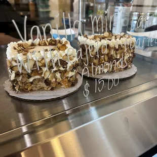 Mini cajeta cake with yummy buttercream!! Delish