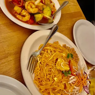 food, ramen and noodles