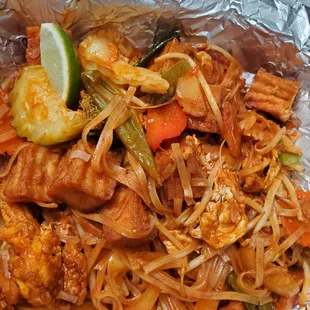 Pad Thai, too dry, not enough sauce