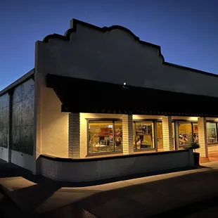 Front of restaurant