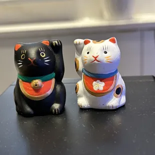 Meneki neko cats