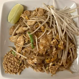Pad Thai noodle is the best!!