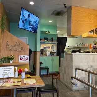 Hole in the wall, very uncomfortable