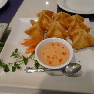 THE crab rangoon