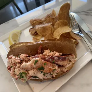 Maine Lobster Roll
