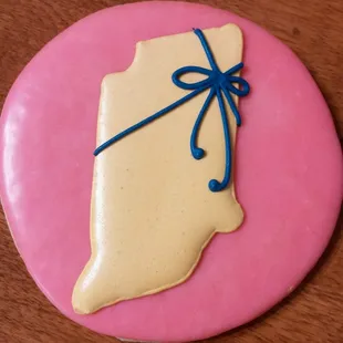 Gift-wrapped Indiana cookie, in custom colors!