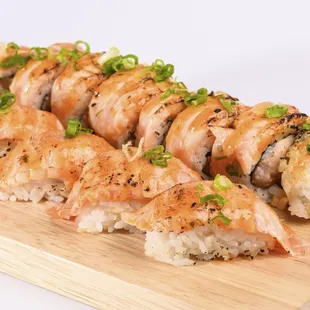 Seared Salmon Roll &amp; Sushi Combo