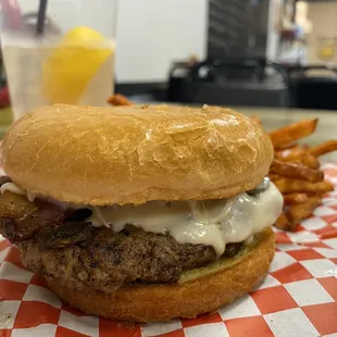 Lemonade House Grille