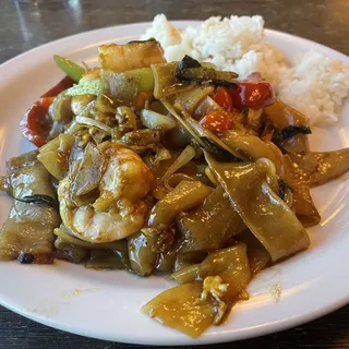 Pad Kee Mao (Drunken Noodles)