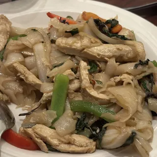 Pad Kee Mao (Drunken Noodles)