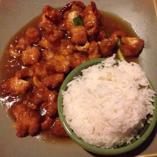 Cashew Chicken*