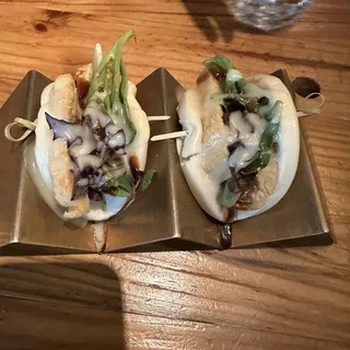 Crispy Tofu Bao