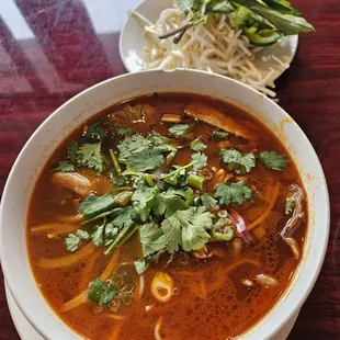 Bun bo Hue: flavor is good: the meat slices are too thin.