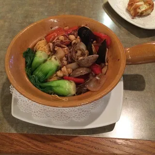 Seafood Clay Pot