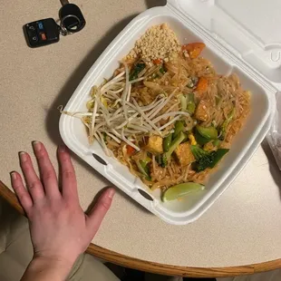 Vegetable pad thai