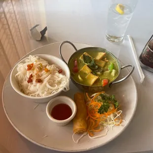 Green Curry with tofu. Lunch portion.