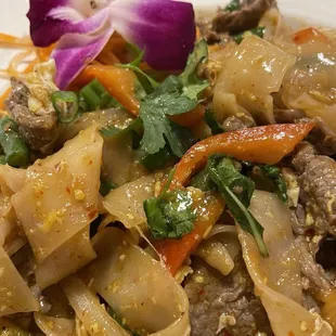Thai Drunken Noodle with Beef