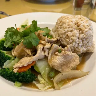 Thai Garlic Sauce Lunch Special