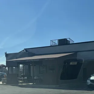 Takeout entrance located on the side of the building